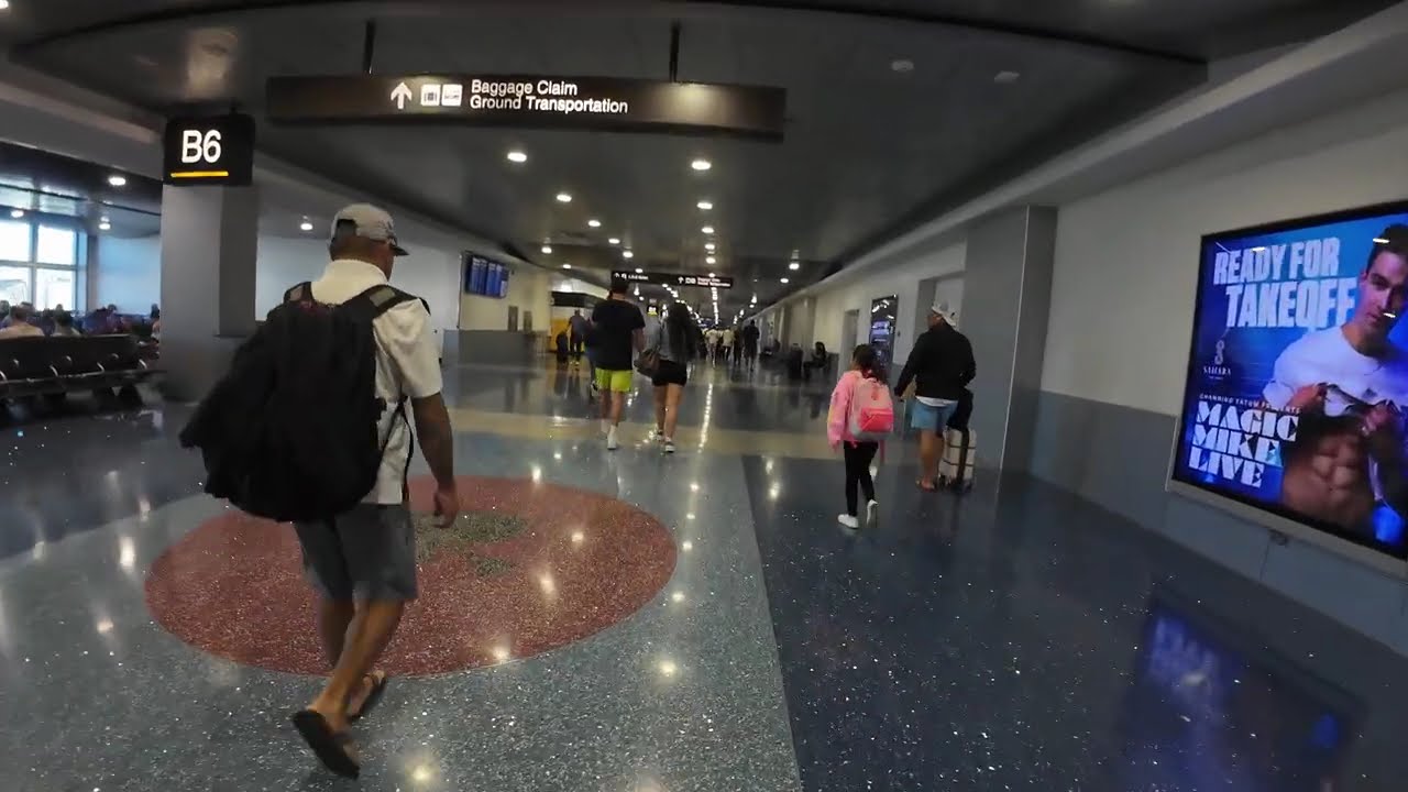 Las Vegas Airport Arrival - Harry Reid International Airport with my familt (Dad, Mom and my sister)