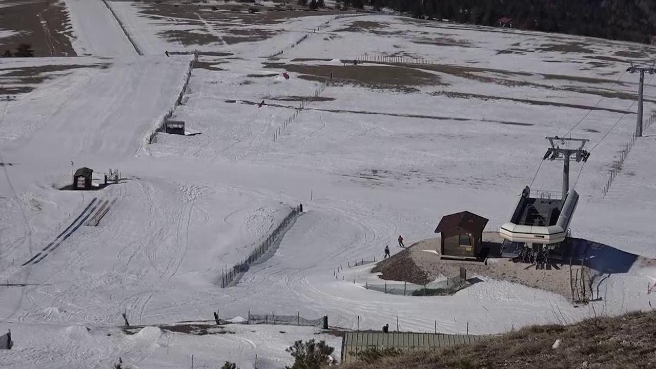 Ussita, bus invece delle seggiovie: gli impianti colpiti dal terremoto ripartono da una provocazione
