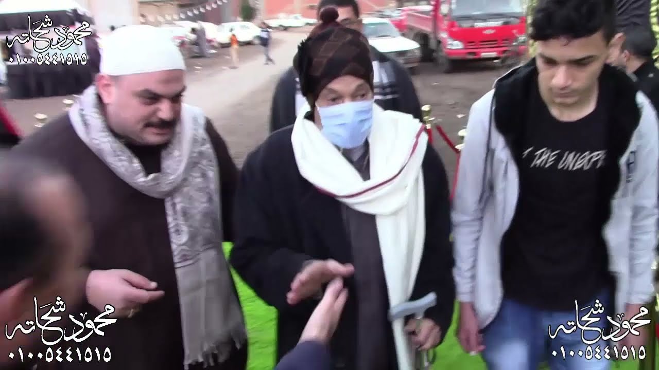 لحظات تاريخية لن تتكرر لحظة دخول سلطان القراء الشيخ سيد سعيد عزاء حماة القارئ الشيخ يوسف بدي