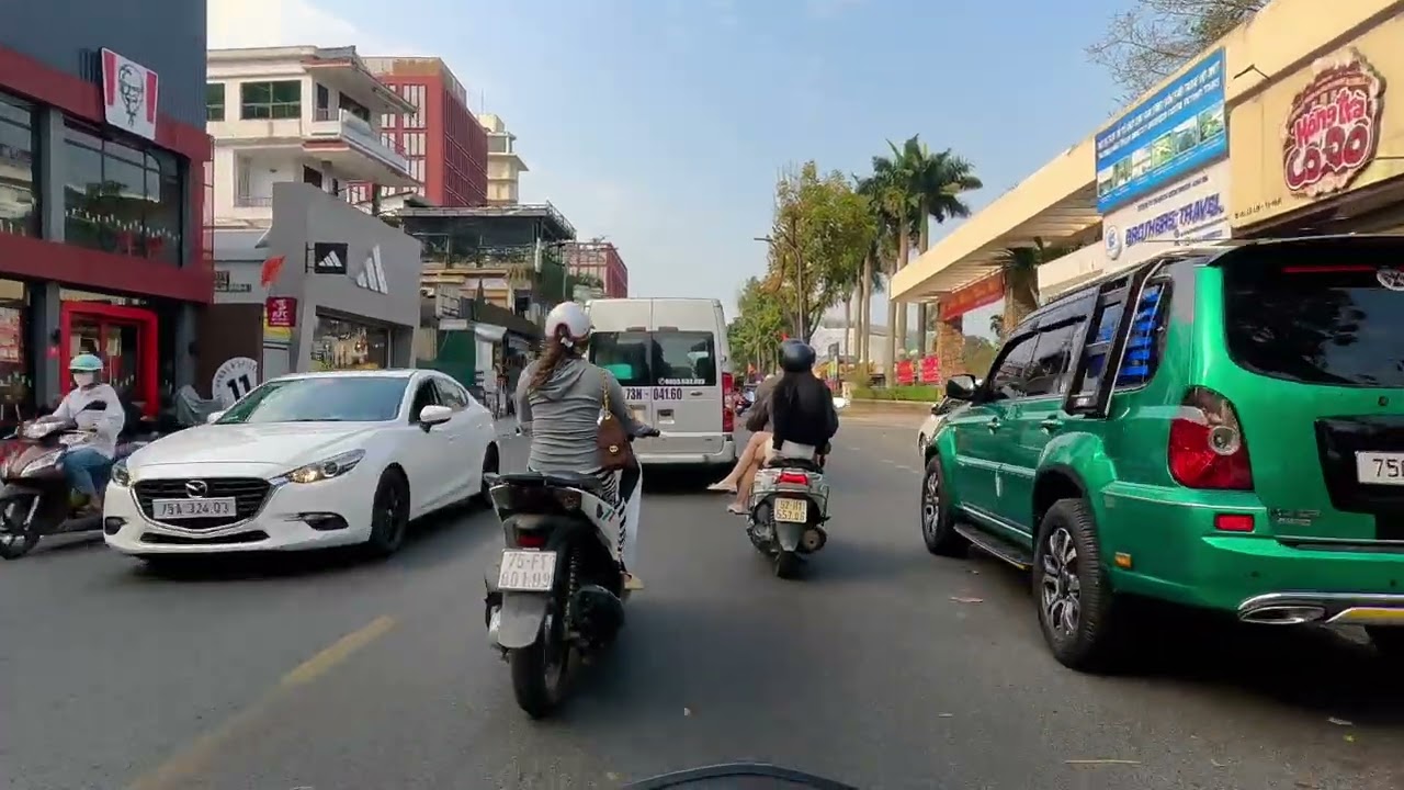 VÍA THẦN TÀI NGƯỜI NGƯỜI ĐI MUA VÀNG MỒNG 10 THÁNG GIÊNG CHỢ ĐÔNG BA SÁNG NAY