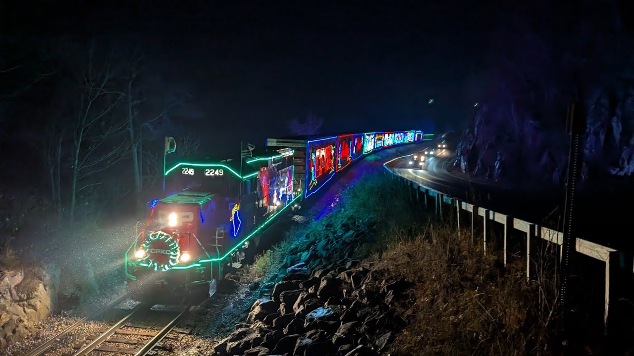 2025 CPKC Holiday train chase on the D&H  Fort Ann to Champlain, NY!