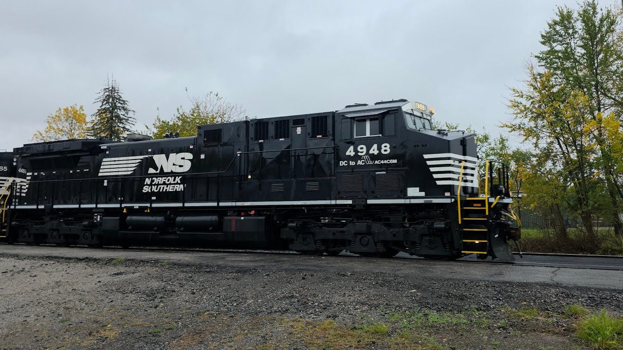 NS Train 257 NS 4948 NS 4485 Waterloo, Indiana October 19, 2025 1533