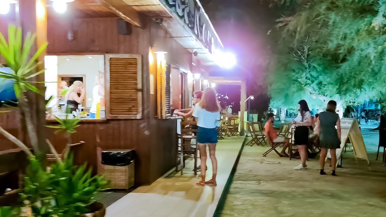 НОЧНАЯ ЖИЗНЬ НА КУРОРТЕ САН БЕНЕДЕТТО дель тронто. ИТАЛИЯ. Прогулка по городу Стритстайл.