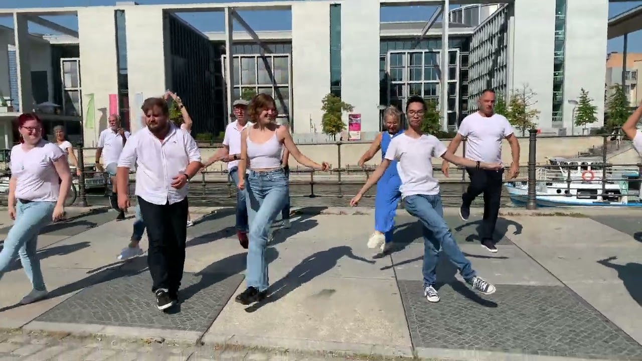 West Coast Swing WCS Flashmob in Berlin 2024