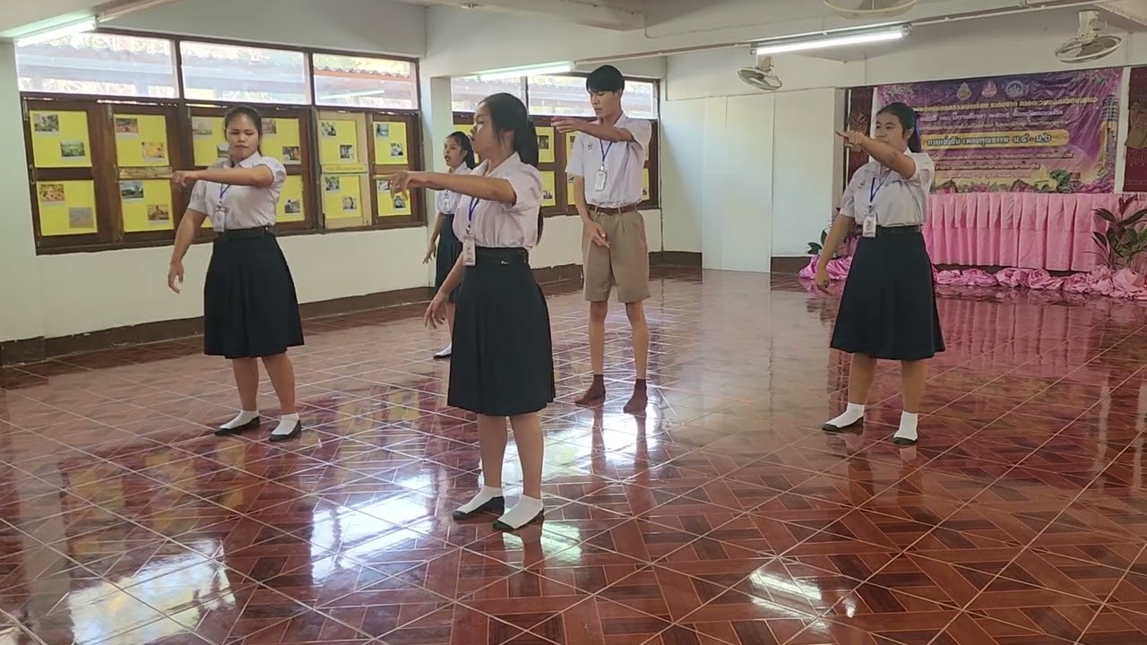 เพลงดวงใจทรพี ชนะเลิศการแข่งขันเพลงคุณธรรม ระดับม 4-6 โรงเรียนโพนทองพัฒนาวิทยา