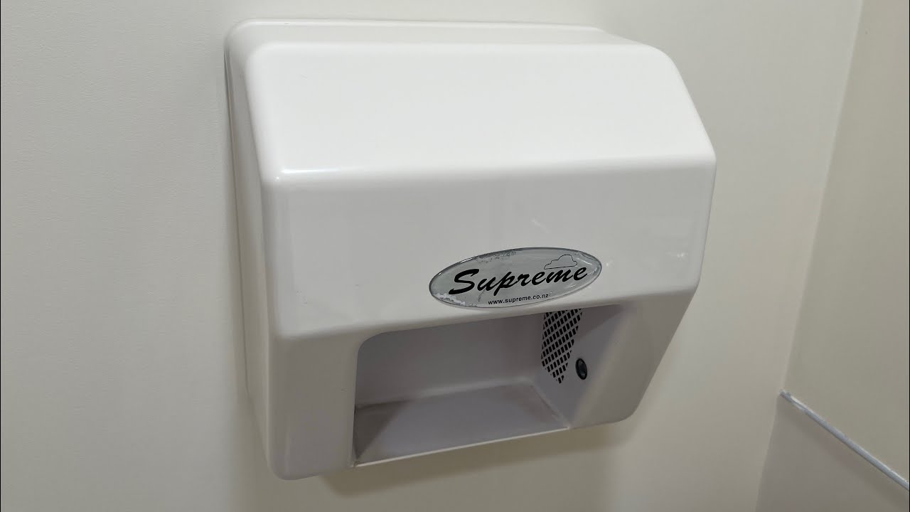 Early 2010’s Supreme BA101 Hand Dryer at Rotorua Hospital, Rotorua