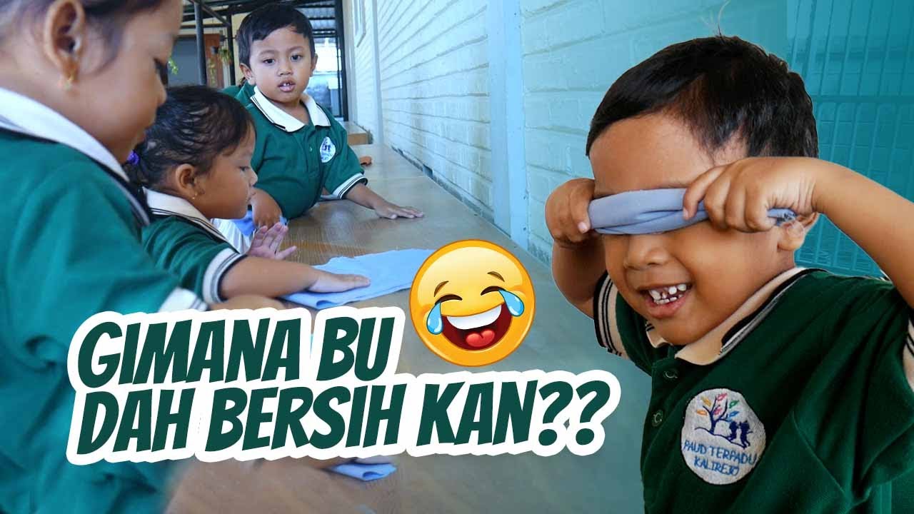 Momen Seru Siswa-Siswi PAUD Terpadu Kalirejo Bersih-Bersih Sekolah