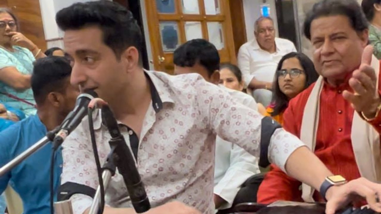 Sachin Sharma sings live at a prestigious musical get together | Heart-Touching Hindi Ghazal