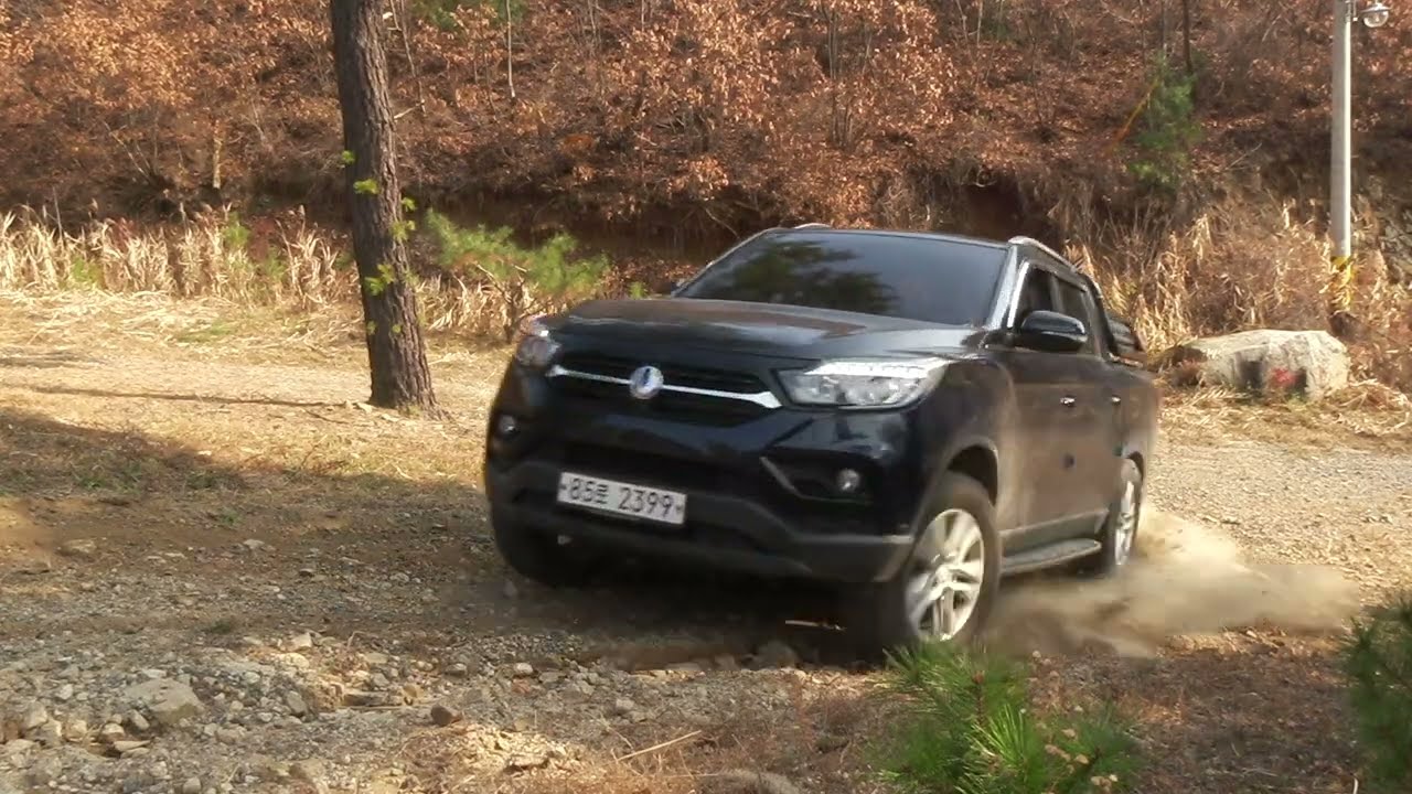 2017 Ssangyong Rexton sports pick up truck , offroad dirt rally 4WD asmr