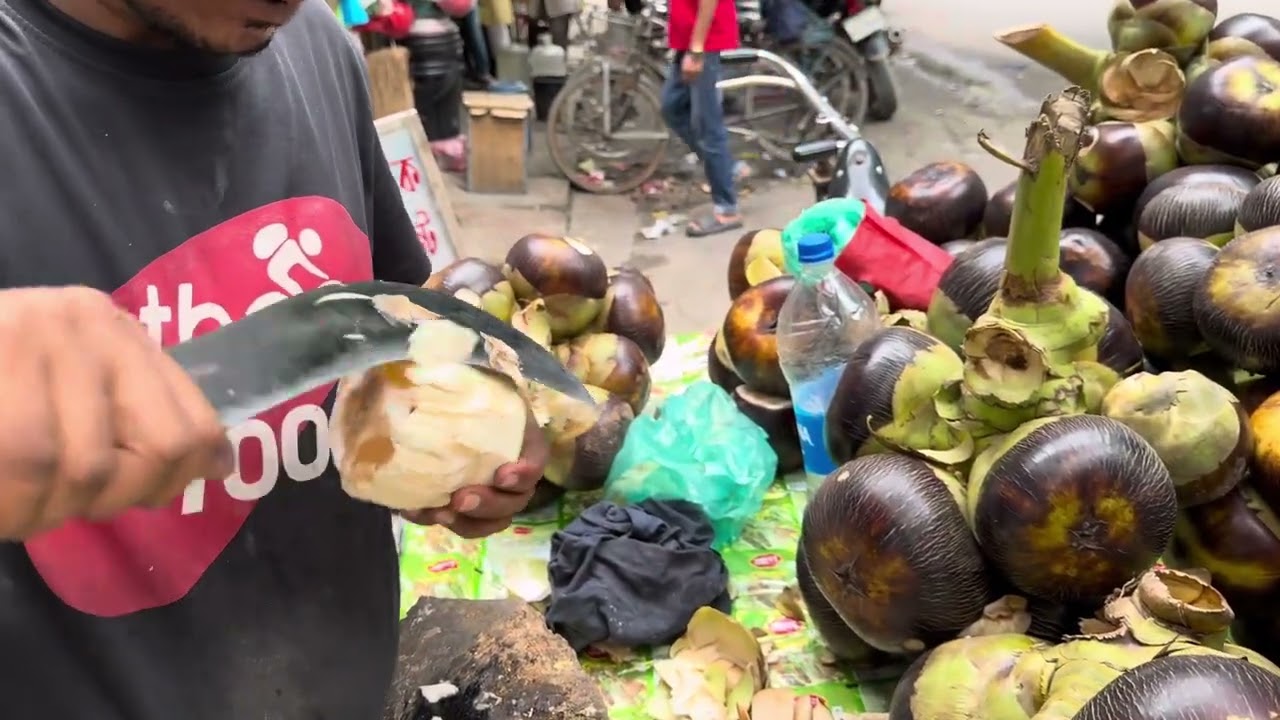 Accurate Cut of Palm fruit- Tender Palmyra Palm Fruit cutting- Bangladeshi Street Food