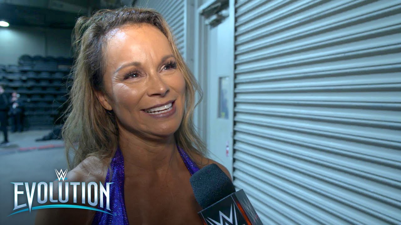 WWE Hall of Famer Ivory was not ready for Asuka in Battle Royal: WWE Exclusive, Oct. 28, 2018