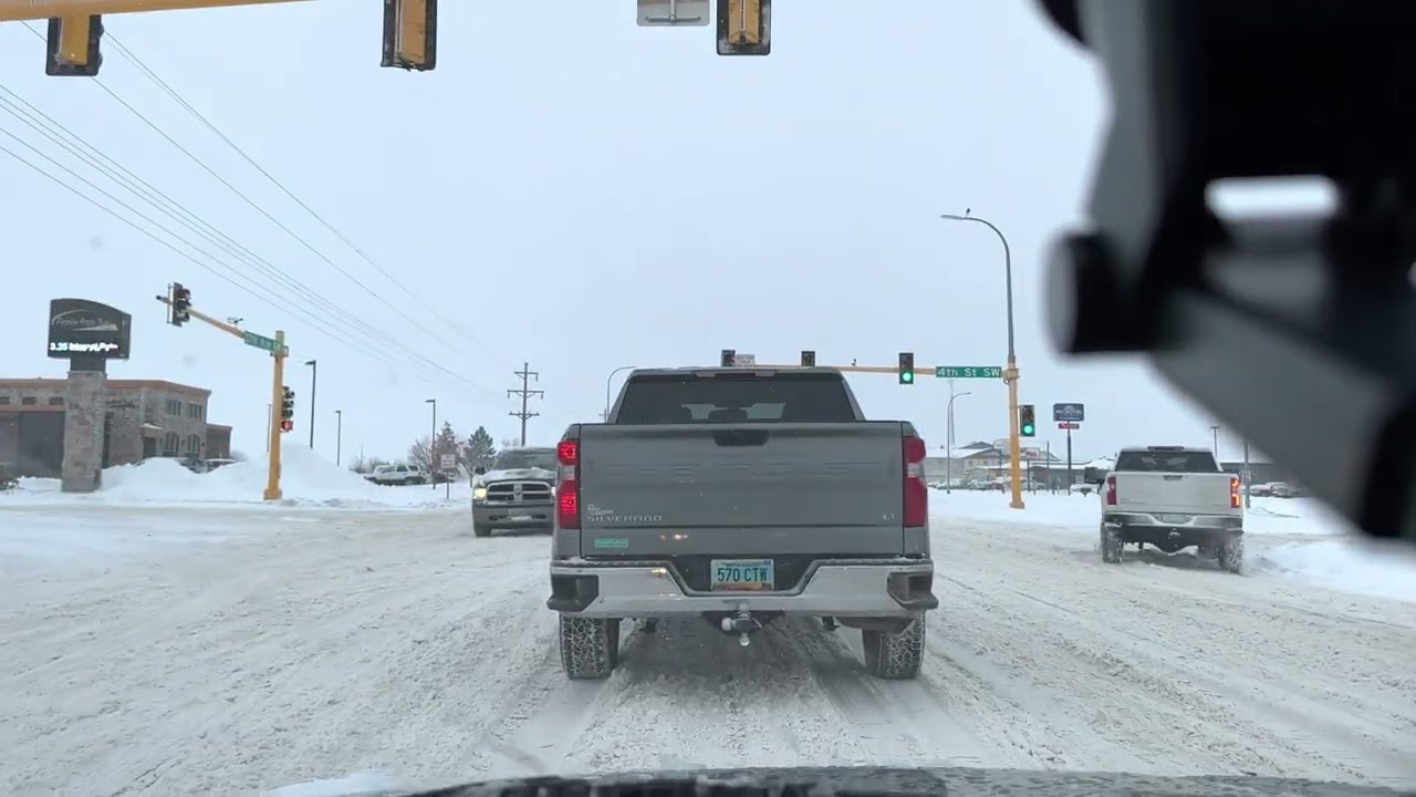 Drive around Minot, North Dakota after Heavy Snow ❄️