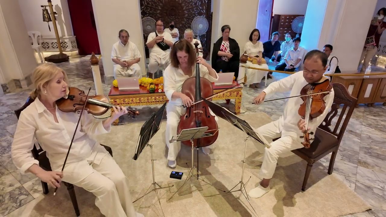 เล่นเพลงคลาสสิค ถวายแด่องค์พระอิศวร