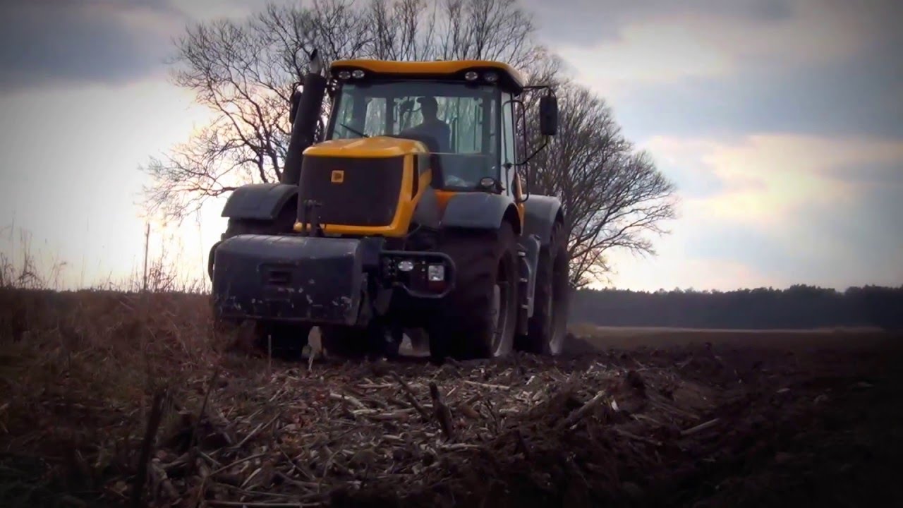 Ciężka wiosenna orka JCB Fastrac 8250 OMEGA