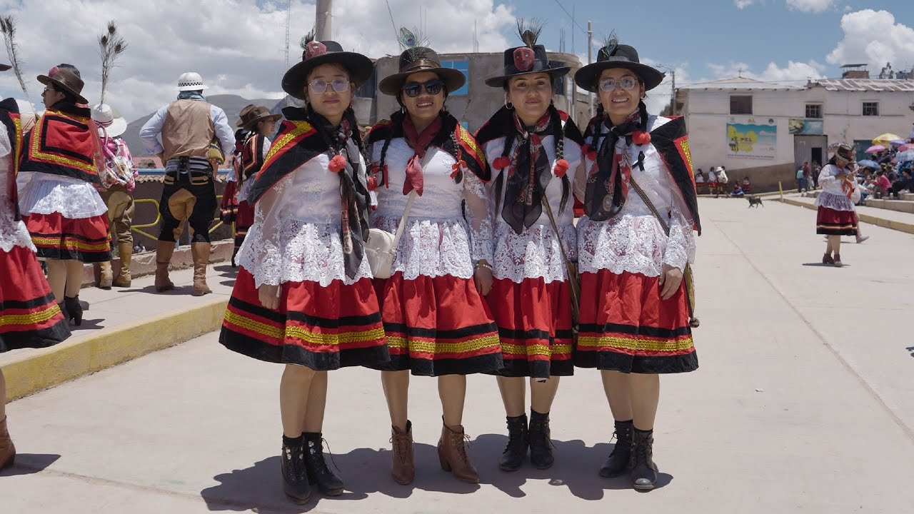 Voces de Oro de Antabamba/Halantallay Patapy/Huaylia Fam. Serrano Bustinza
