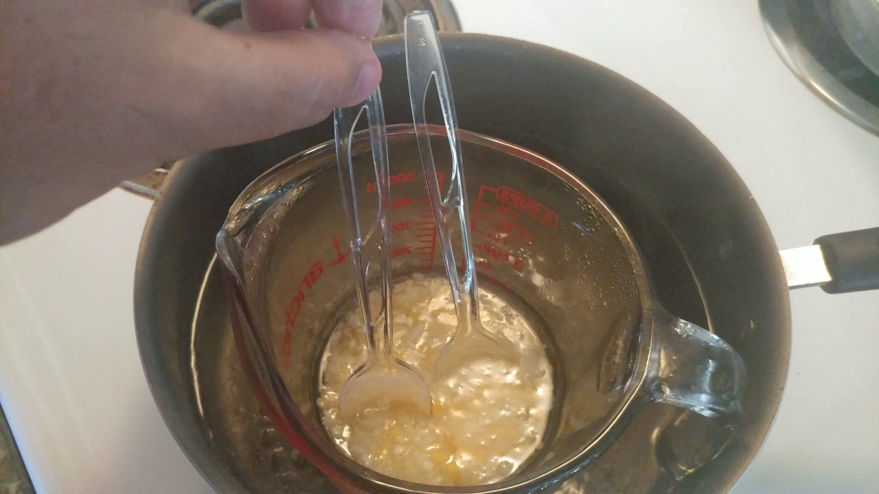 How an unorthodox water based pomade is made - Desert River Pomade -  Iron Dagger - pt 1