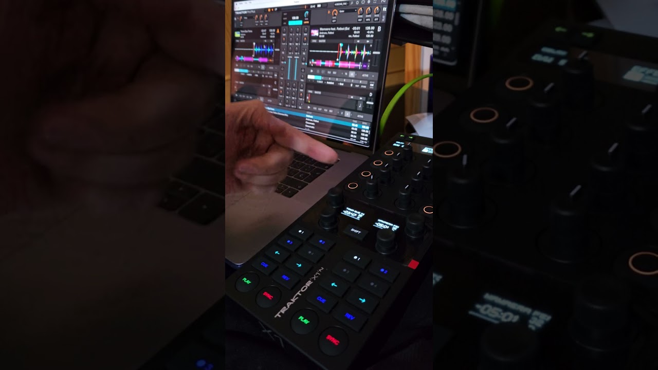 Native Instruments Traktor  Kontrol X1 Mk3 MODS incluidos. #traktor #nativeinstruments
