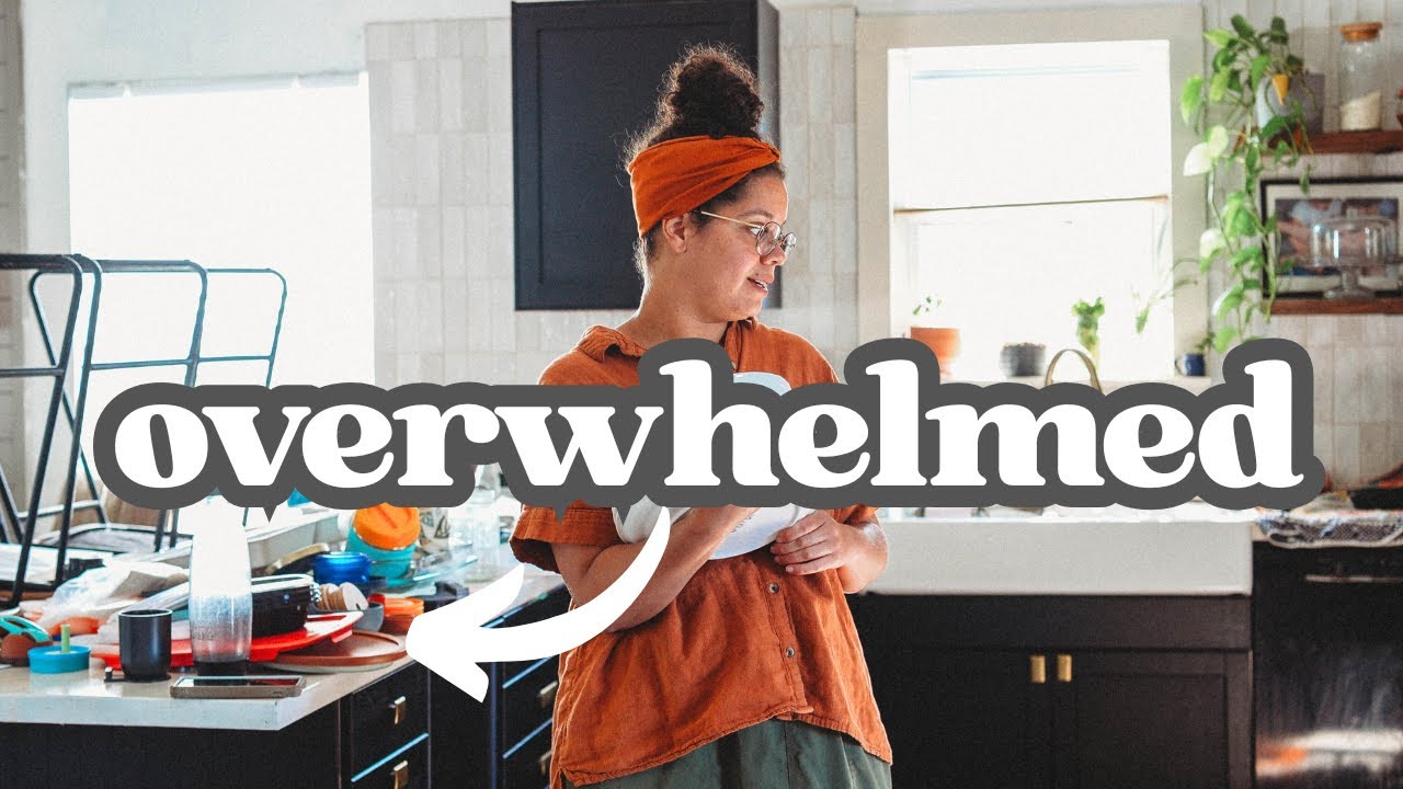 Simplifying your Life Starts with Decluttering | Christian Homemaking