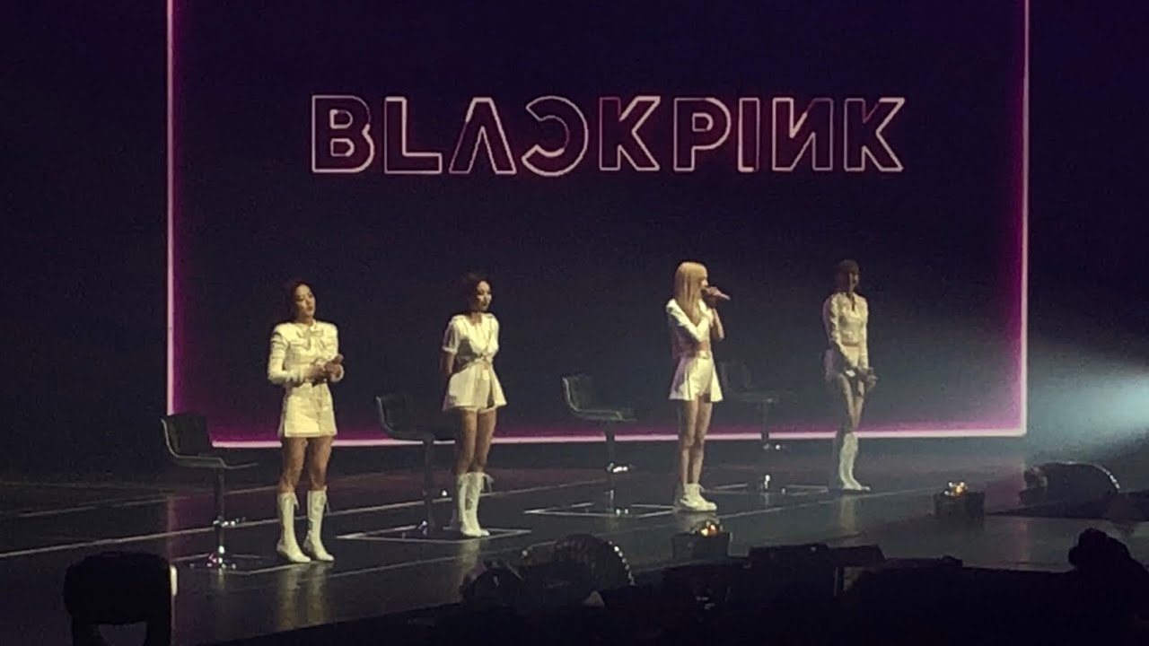 BLACKPINK ESSAYENT DE PARLER FRANÇAIS À PARIS - FANCAM (sous-titré)