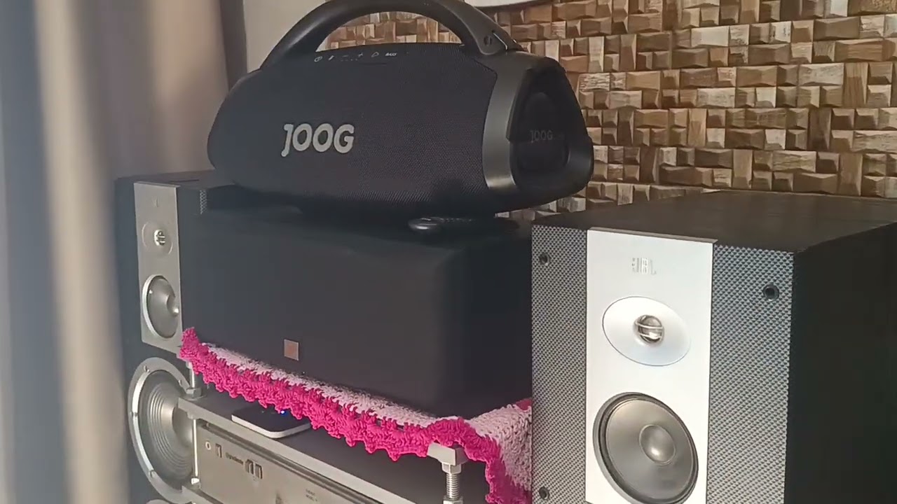2 anos guardado consegui monta, ainda falta detalhes..Conjunto gradiente vintage caixas JBL máquina 