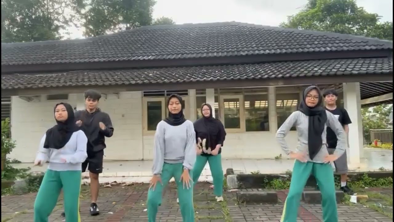 TUGAS PJOK (SENAM AEROBIK)