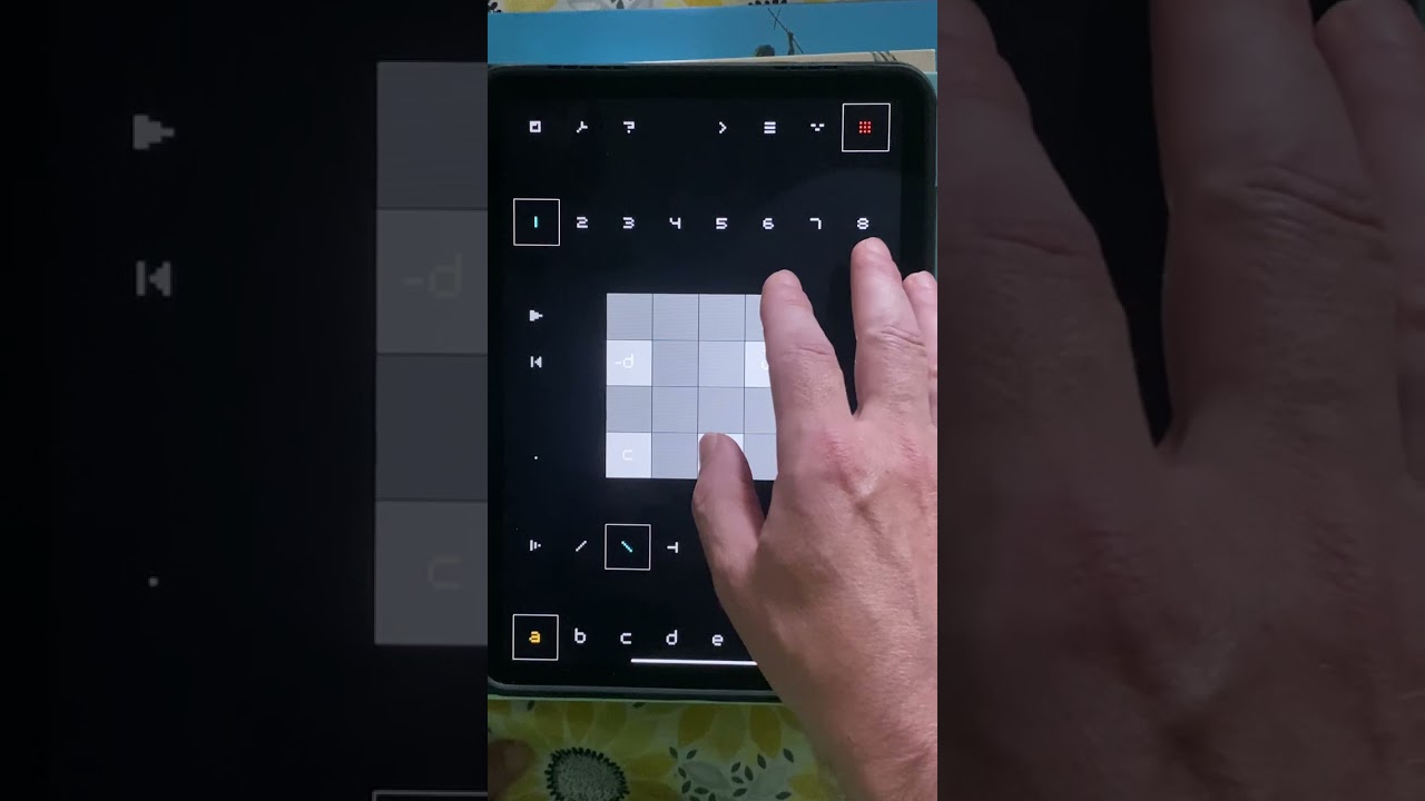 Nanoloop 5 song editor