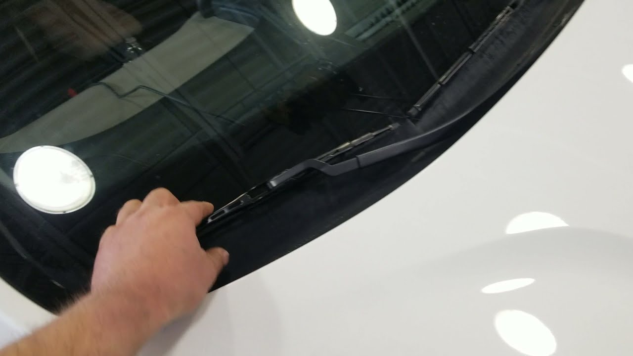 как перевести дворники Hyundai Santa Fe в сервисный режим, чтобы заменить их.