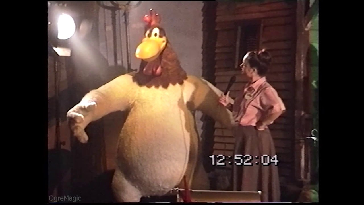 Looney Tunes River Ride Pre-Show Footage at Movie World Gold Coast