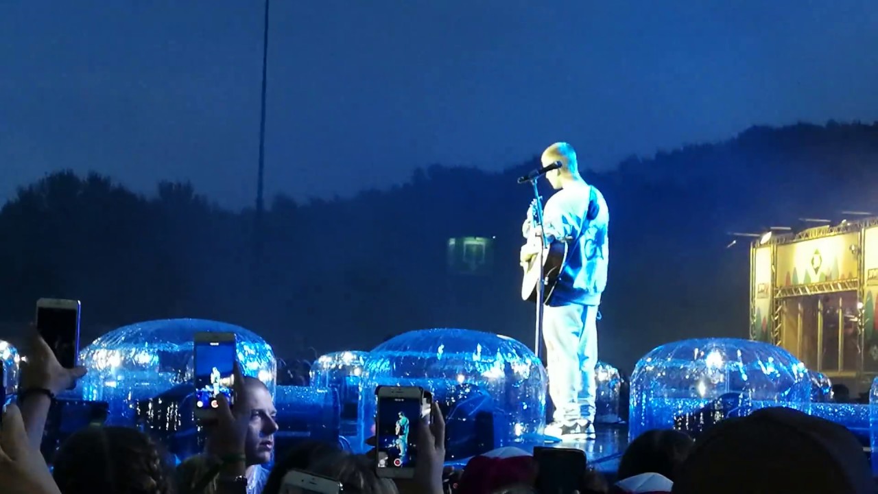 Justin Bieber - Cold Water (Acoustic) at Pinkpop