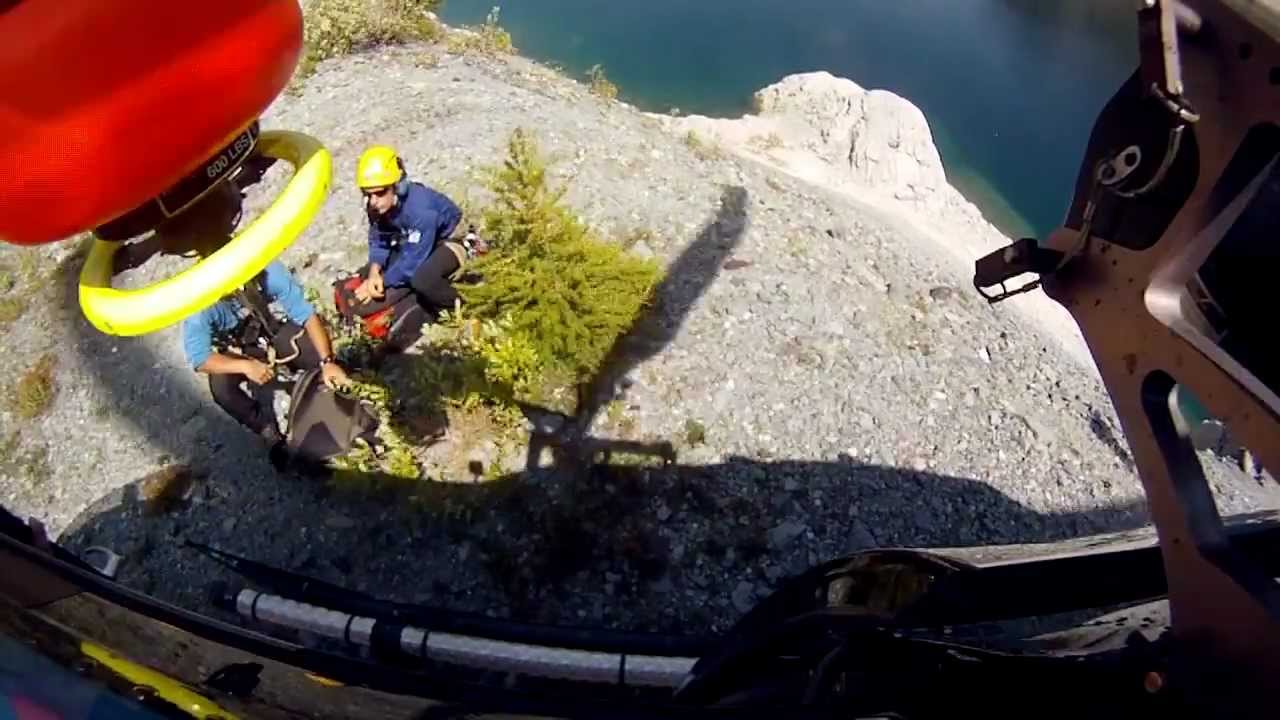 Eurocopter EC145 Gendarmerie secours en montagne - French mountain rescue operation