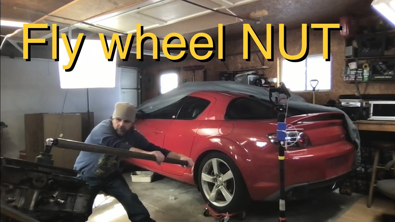 How to remove flywheel nut
