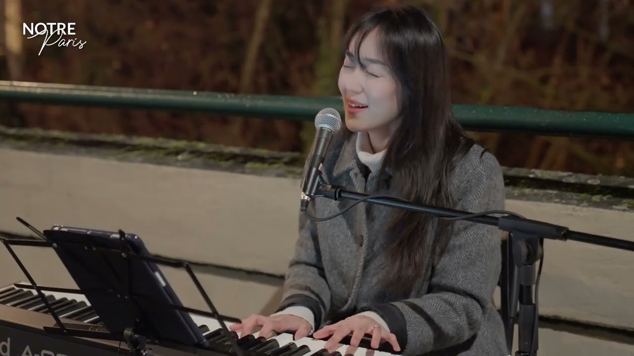 [파리 버스킹]  Frank Sinatra - Fly to the moon (Sophia Sunyoung Cover.)