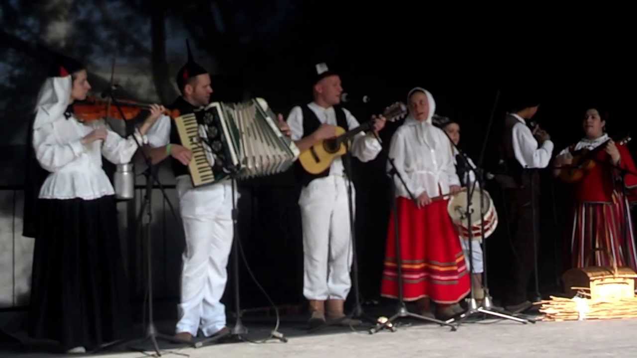 Grupo folclórico Casa Ilha da Madeira na 18° Festa do Imigrante 2013 parte 3