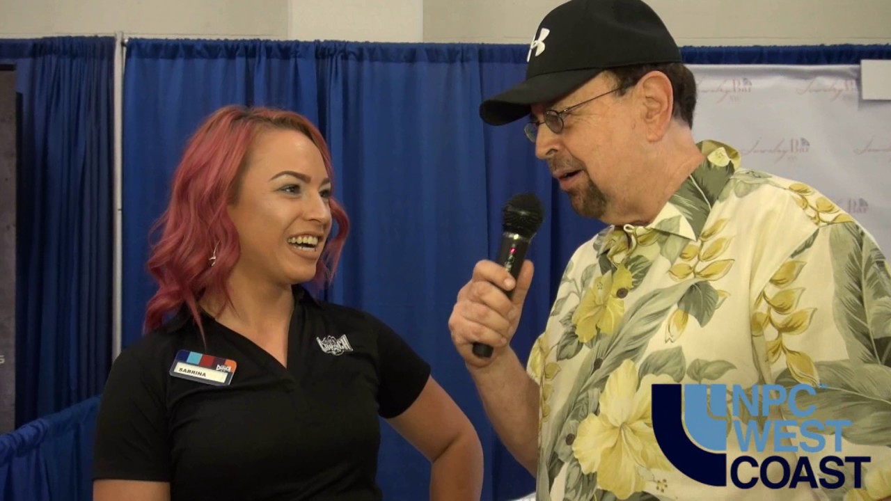 Lonnie Teper with Sabrina from Crunch Fitness at the 2017 NPC West Coast Classic Expo