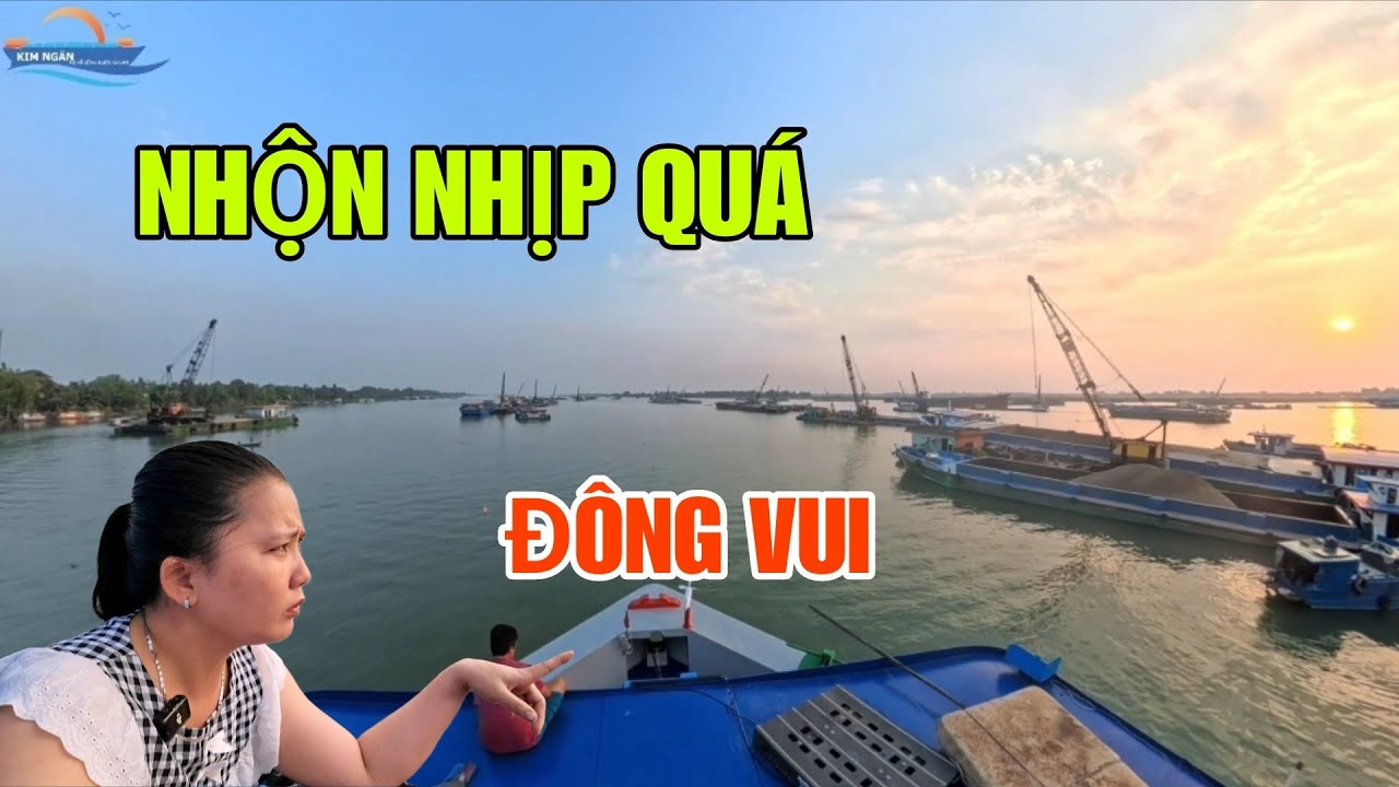 S&agrave; Lan Đi Giữa Trời Mưa , S&agrave; Lan C&aacute;t Nối Đu&ocirc;i Nhau Ở Cửa Khẩu, Đẹp Lạ⛴️🫶🏻