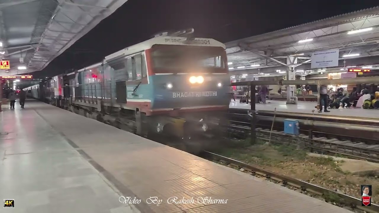 Train 20476  Miraj Jn  Bikaner SF  Express Powered with Twin EMD Loco  WDP4D 40301 BGKT  WDP4D 40584