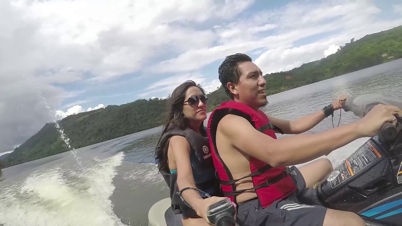 Moteando en la Laguna Azul - Tarapoto - Per&uacute;