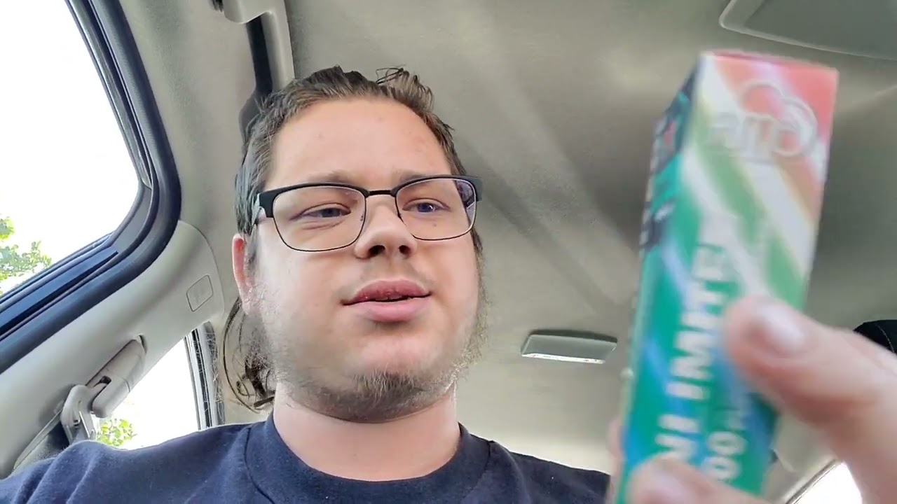 Esco Bar 2500 Puff Disposable Vape Review (Flavor: Pink Burst)