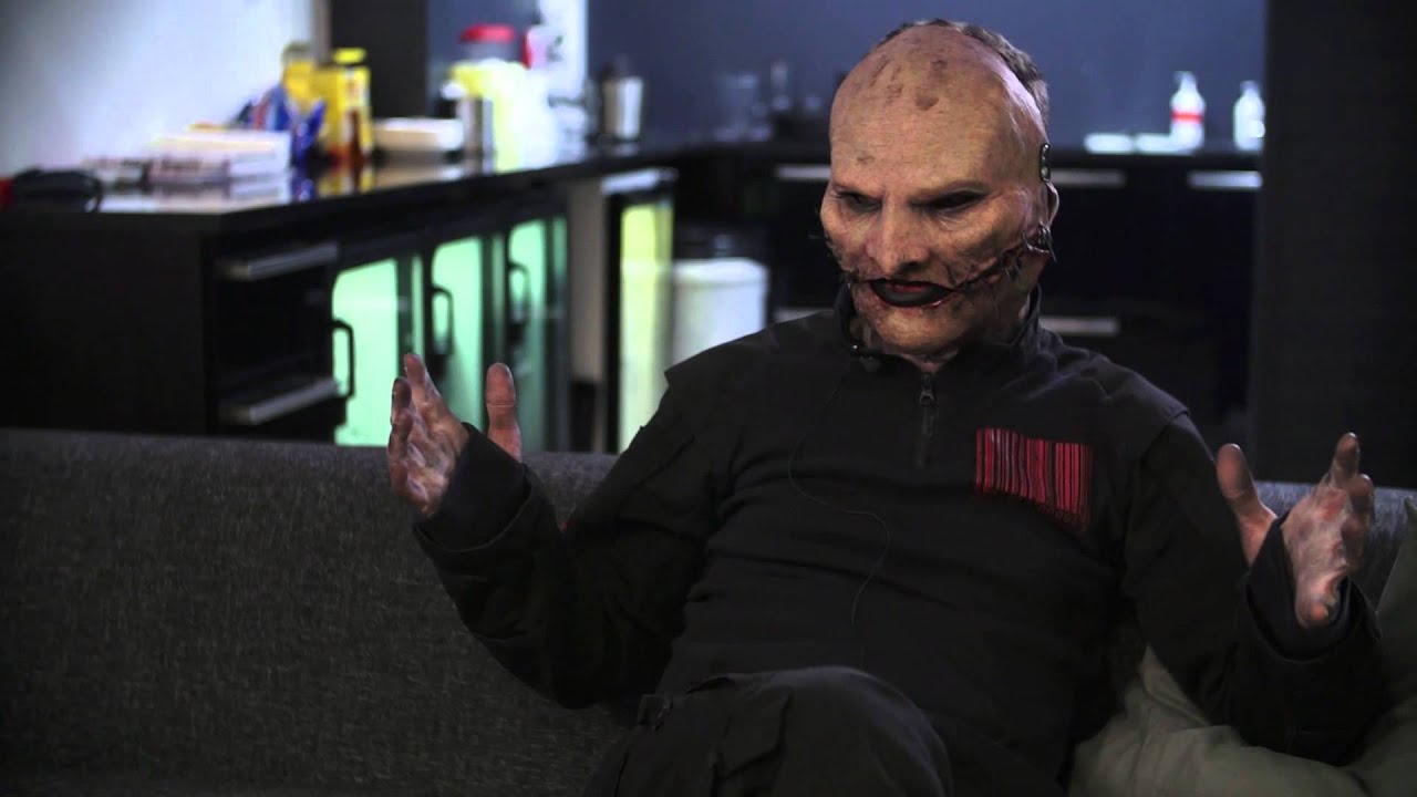 Corey Taylor of Slipknot comments Lasse of Metallväktarnas mask