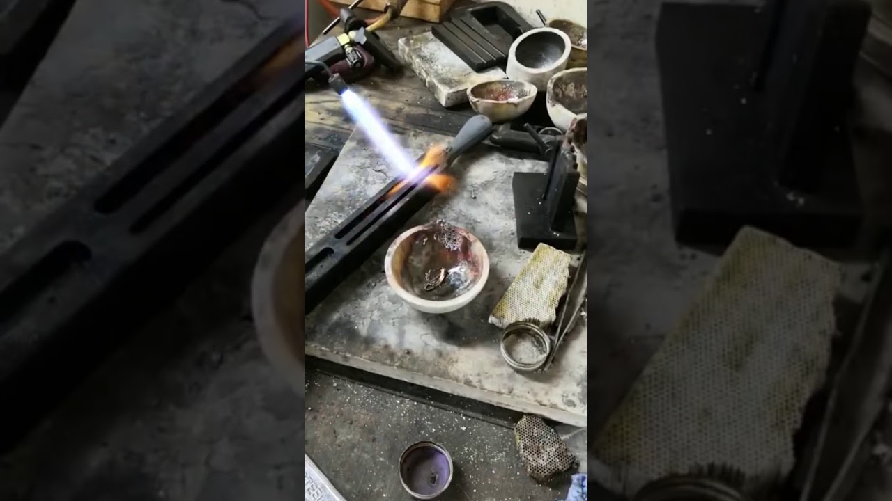 Making 18ct Round Yellow Gold Wire