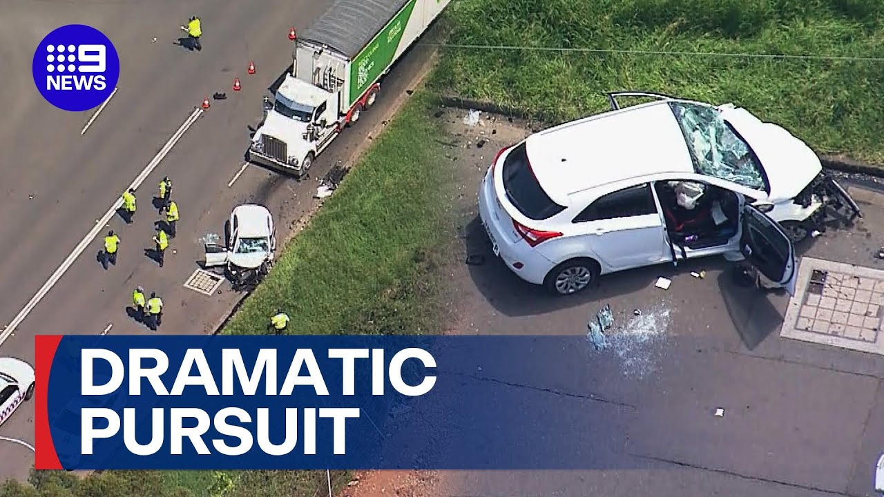 Wild Sydney police chase ends in crash with semi-trailer | 9 News Australia