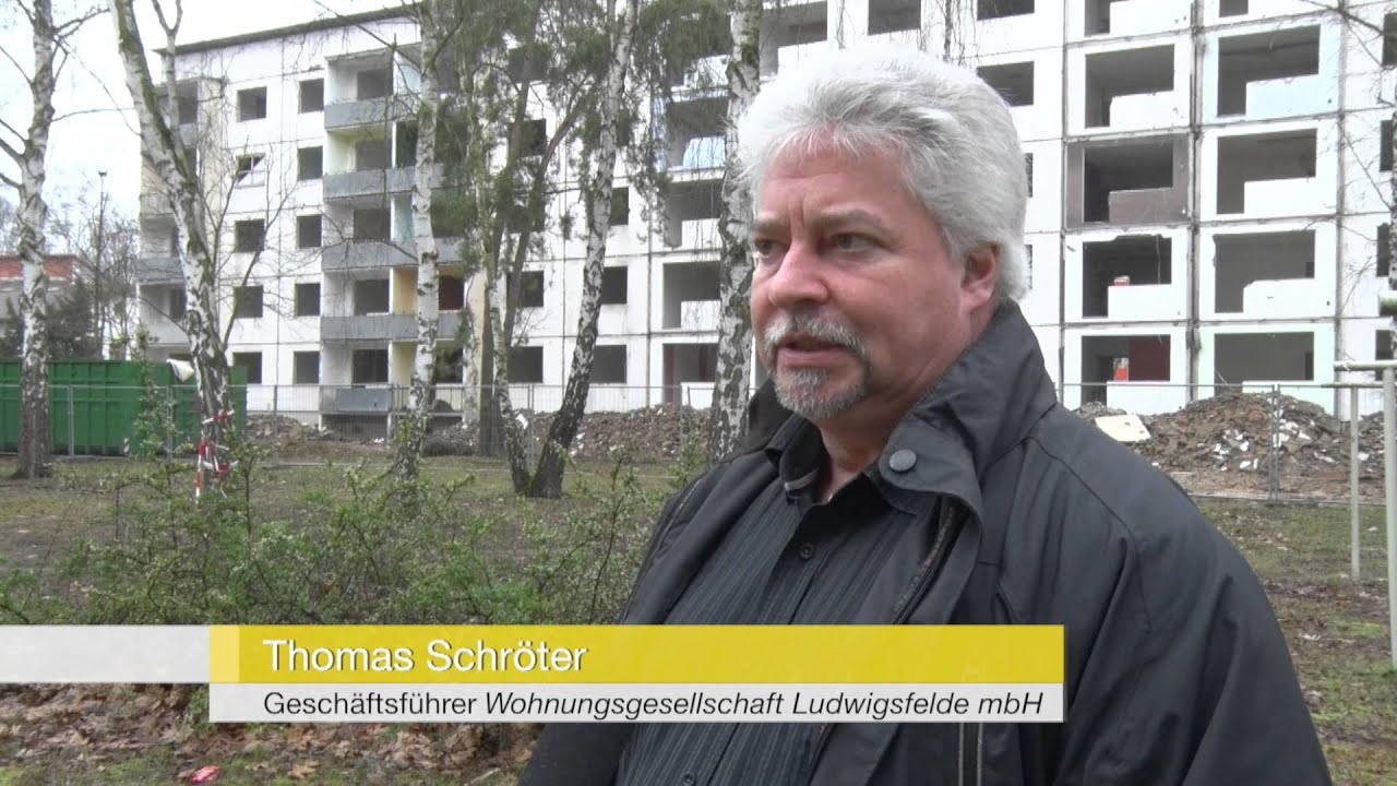 Platz für Neues - Abriss der Explosions-Platte in Ludwigsfelde