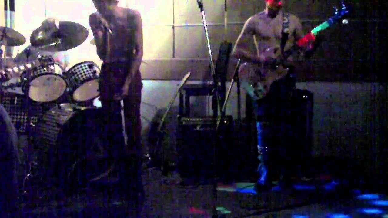 CLIP0351