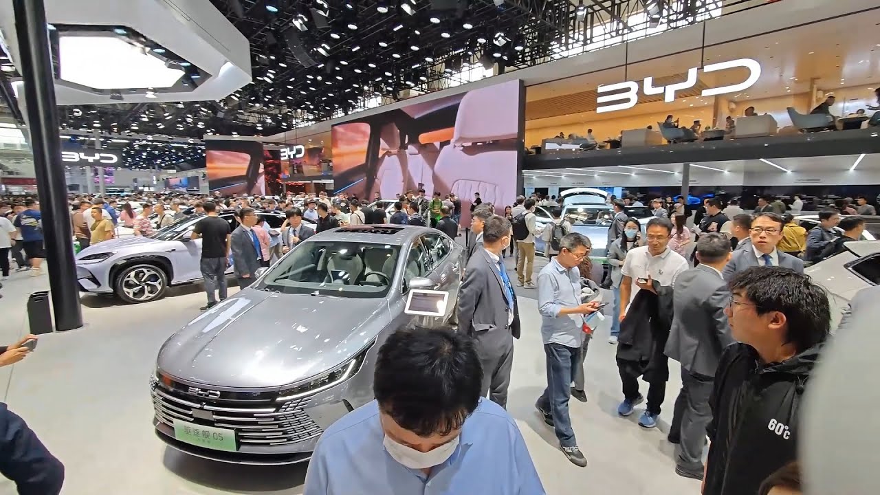 Enjoying the BYD booth at the Beijing Auto Show - Beijing Auto Show
