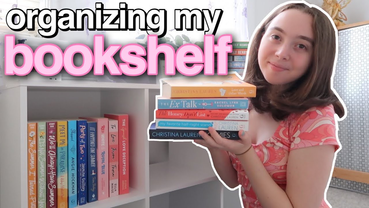 ORGANIZE MY BOOKSHELF WITH ME /organizing my bookshelf + bookshelf tour *organize my books with me*