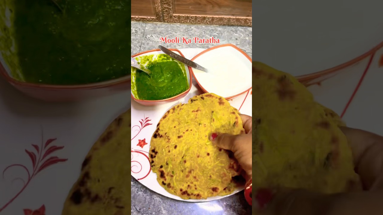Aapko Mooli Ka Achar Pasand Hai Ya Mooli Ka Paratha ? #moolikaparatha #shorts #monikavatsal