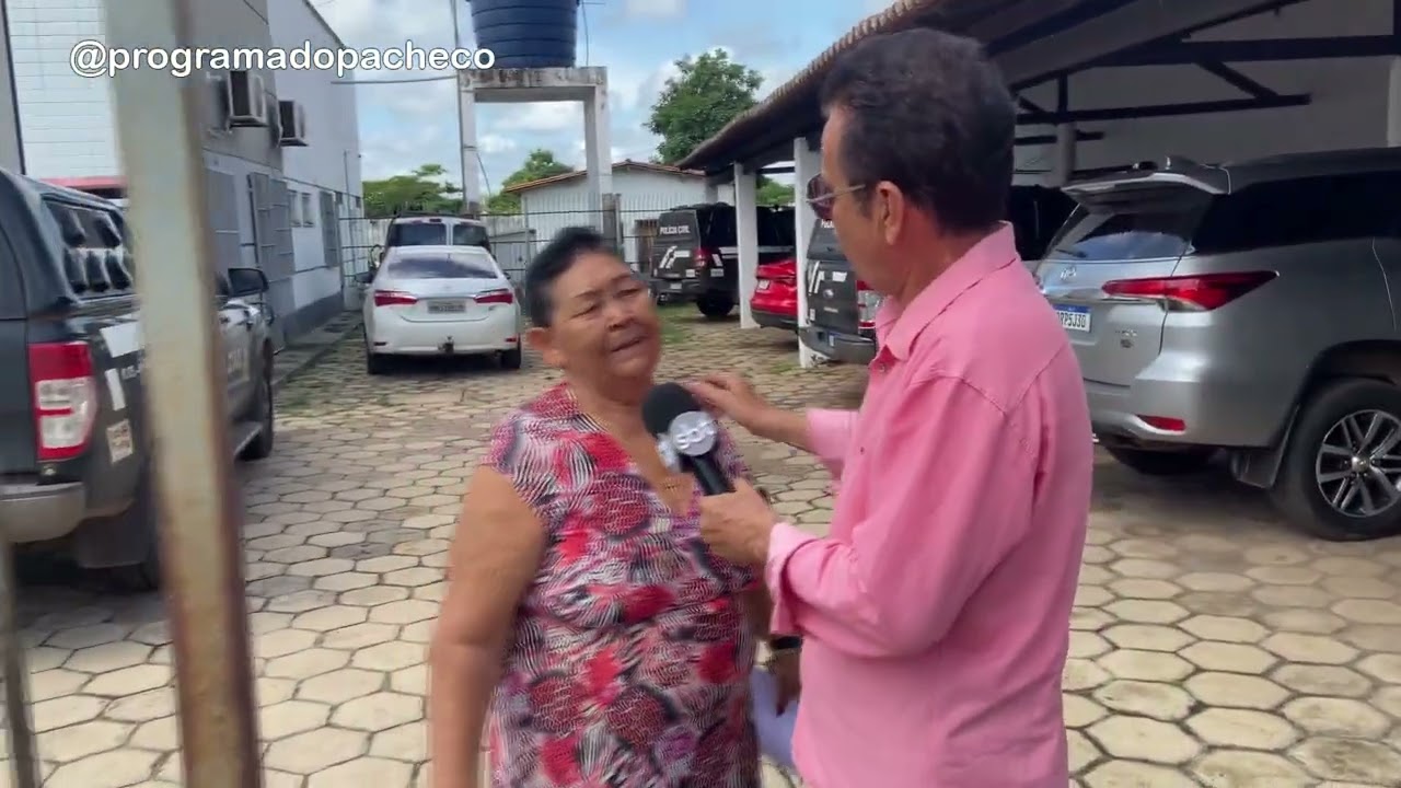 SOCORRONA VAI ATÉ A DELEGACIA DENUNCIAR SUA VIZINHA