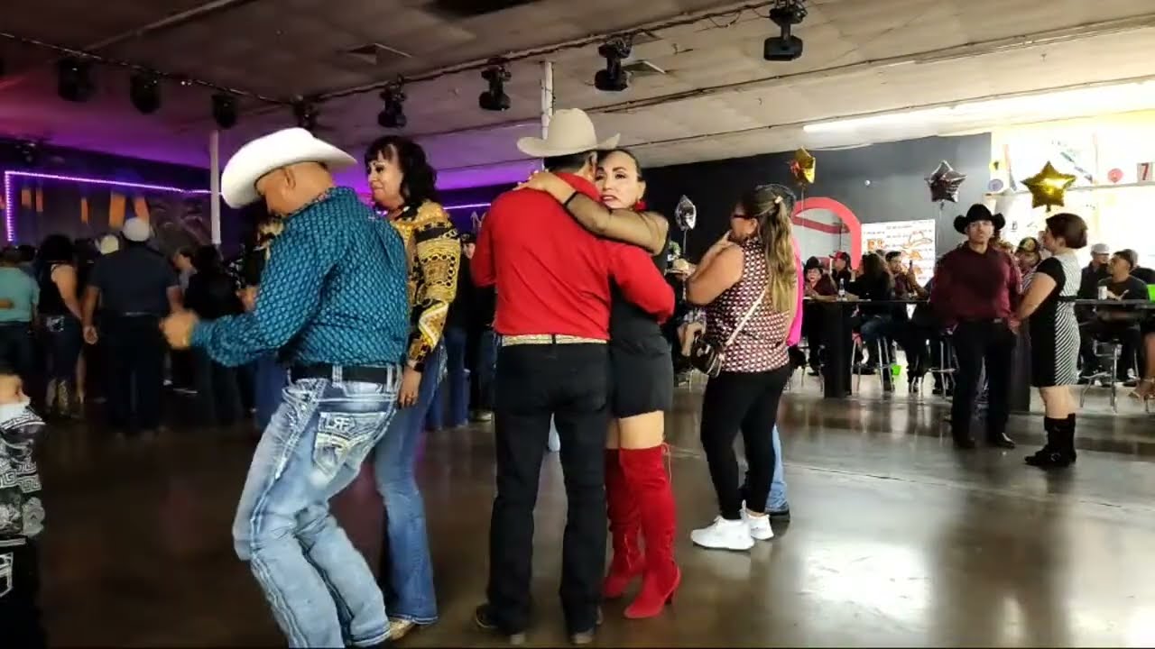 regresamos a baiar al Noa Noa Con los Caminantes!