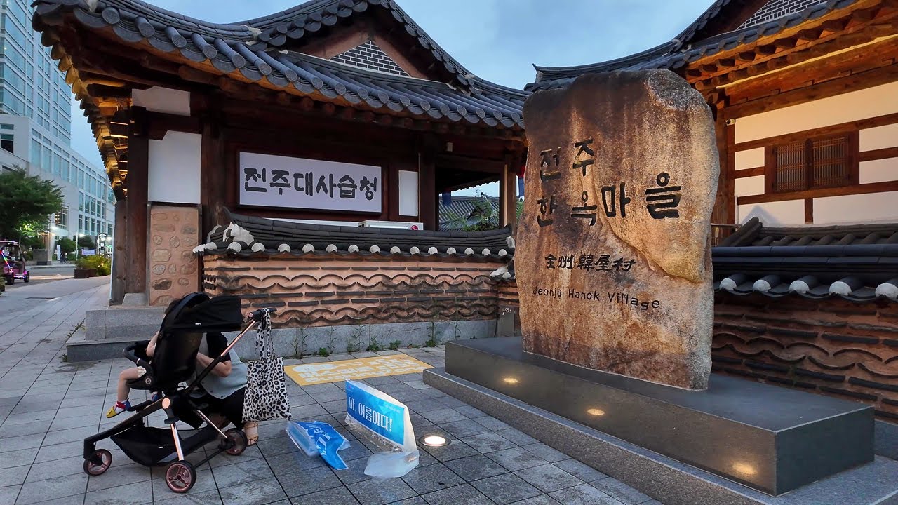 Расслабляющая ночная прогулка в деревне Чонджу Ханок 전주한옥마을 | 4K Путешествие по Корее