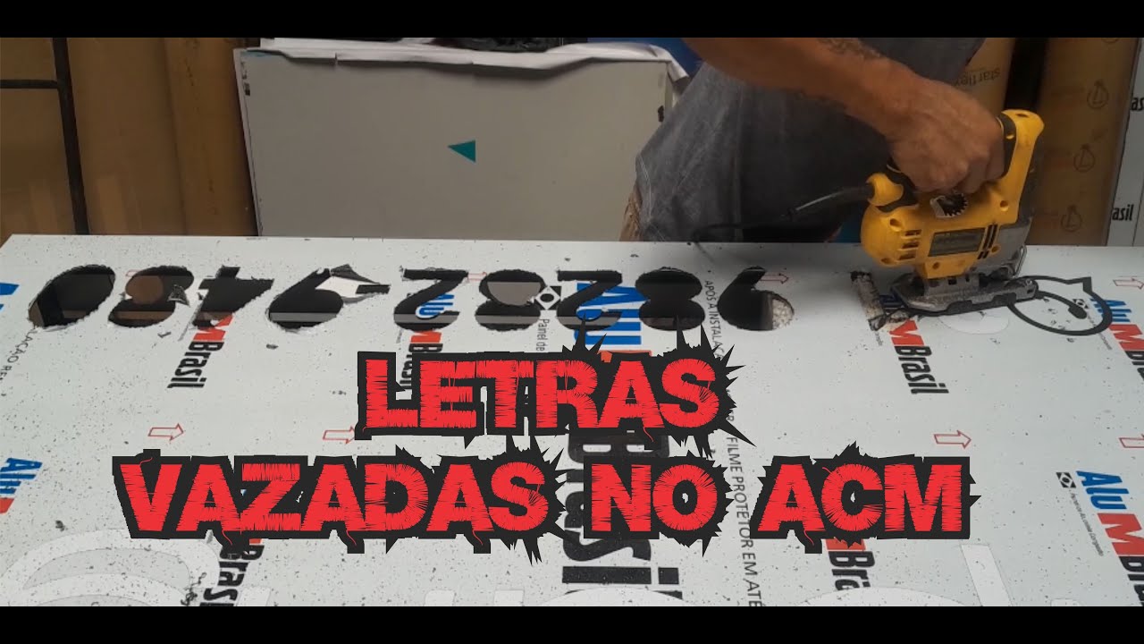 Letras vazadas no acm. Corte com Tico-Tico